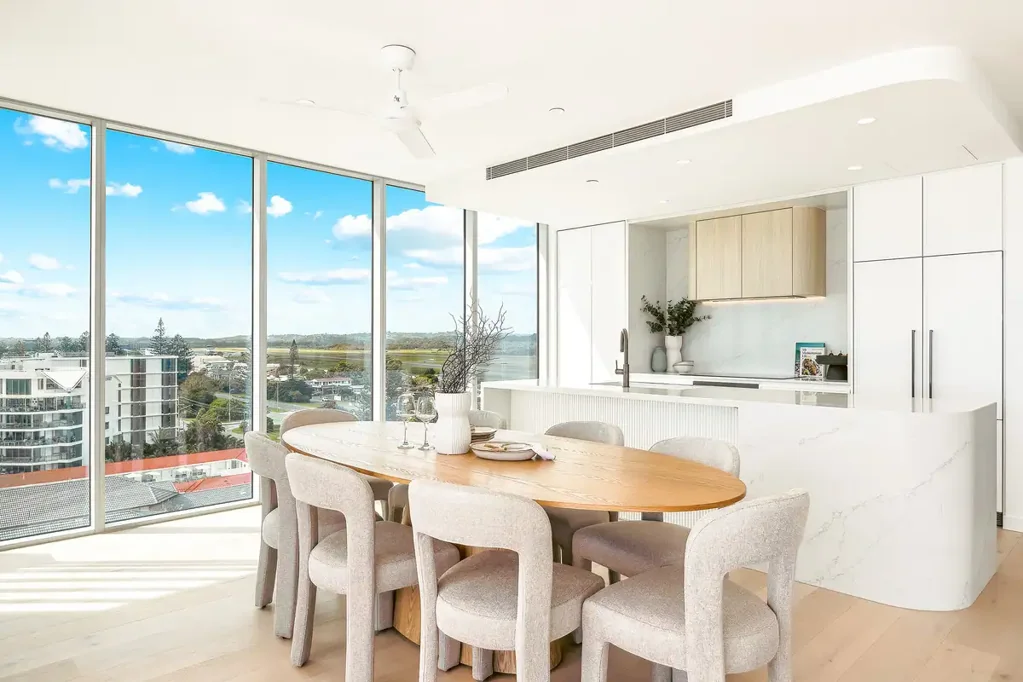 LANA Penthouse - Fully Furnished Beachfront Apartment