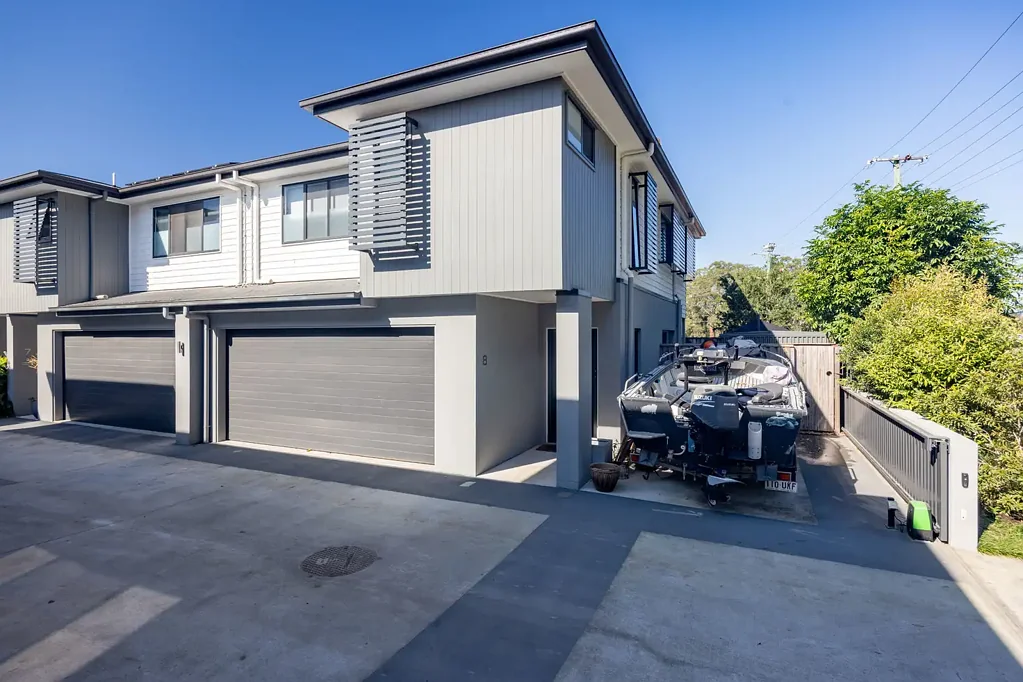 Beerwah 3 Slaapkamer Private, Low-Maintenance Living in the Heart of Beerwah