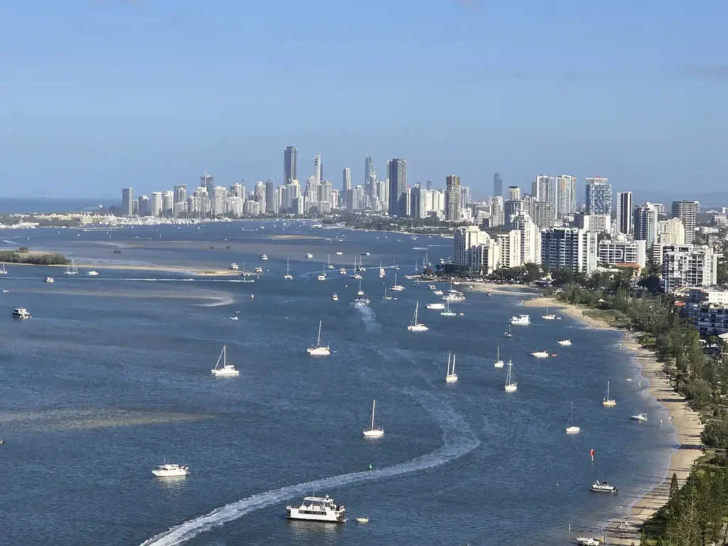 Ocean & Broadwater SkyHome with Stunning Surfers Night Skyline