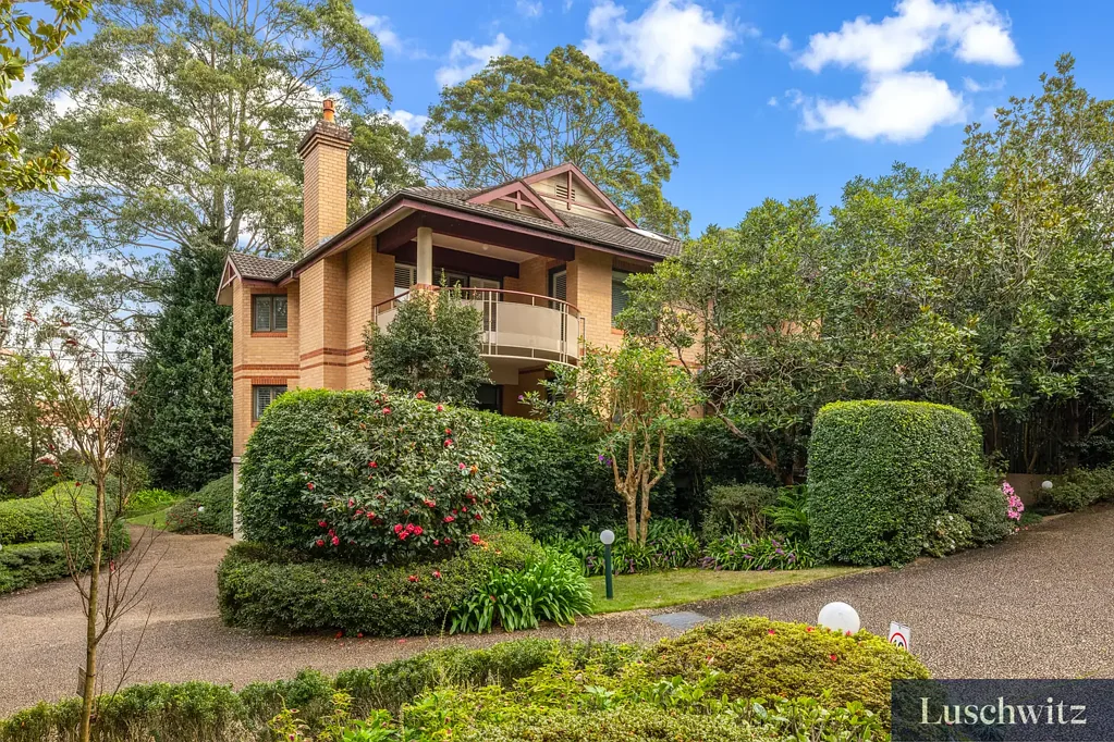 Elegant Federation-Style Apartment at The Manors on Telegraph Road