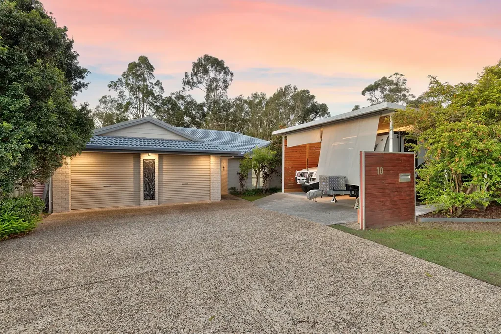 Parkinson 4 Bedroom Parkside Family Entertainer with Poolside Living & Rare Rear Park Access