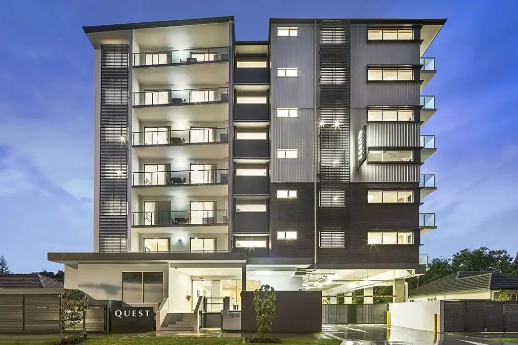 Chermside 2房 稳定回报42万 租约至2030 长期续租选项 酒店标准家具 专业管理服务 步行Westfield Chermside High-Yield Investment in Premium Quest Apartment – Secure Long-Term Lease