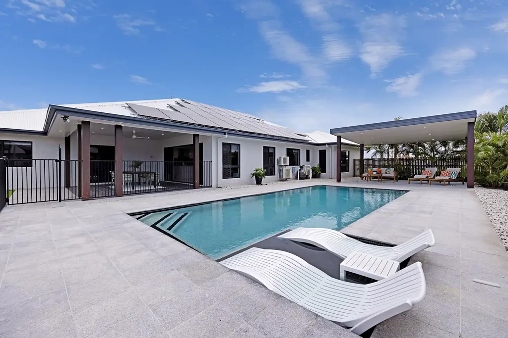 6 Wongabel Court, Mount Low, QLD 4818