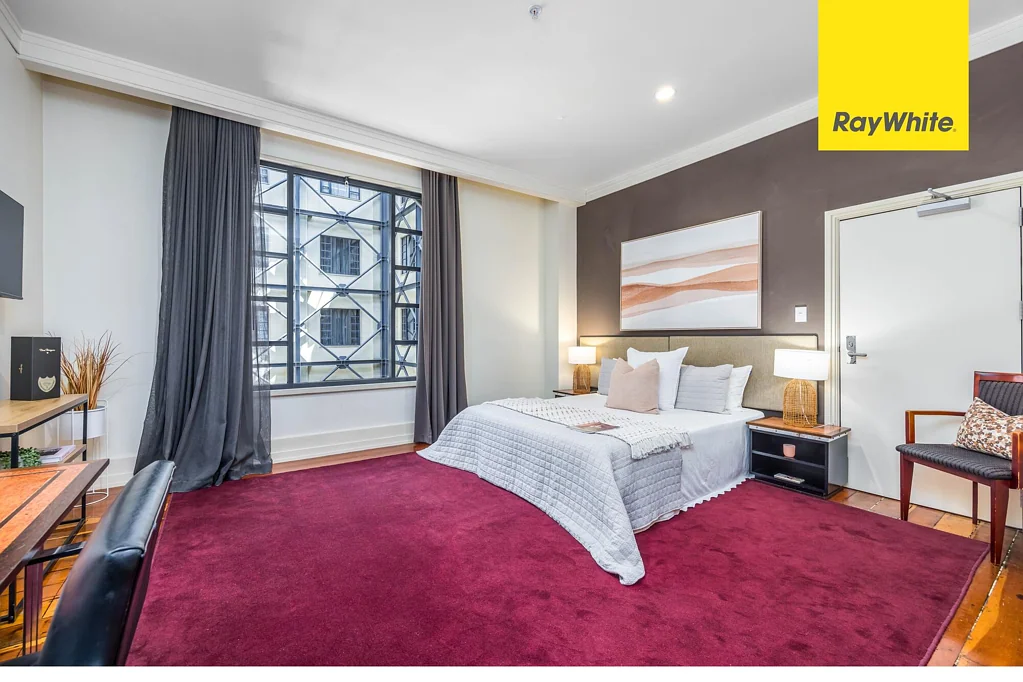 Auckland Central 1 Bedroom A Classic Heritage Studio with Rare Potential