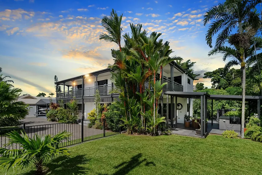 Palm Cove 4房  Kookaburra House - Modern Tropical Living in the Heart of Palm Cove 
Space, Privacy & Lifestyle
