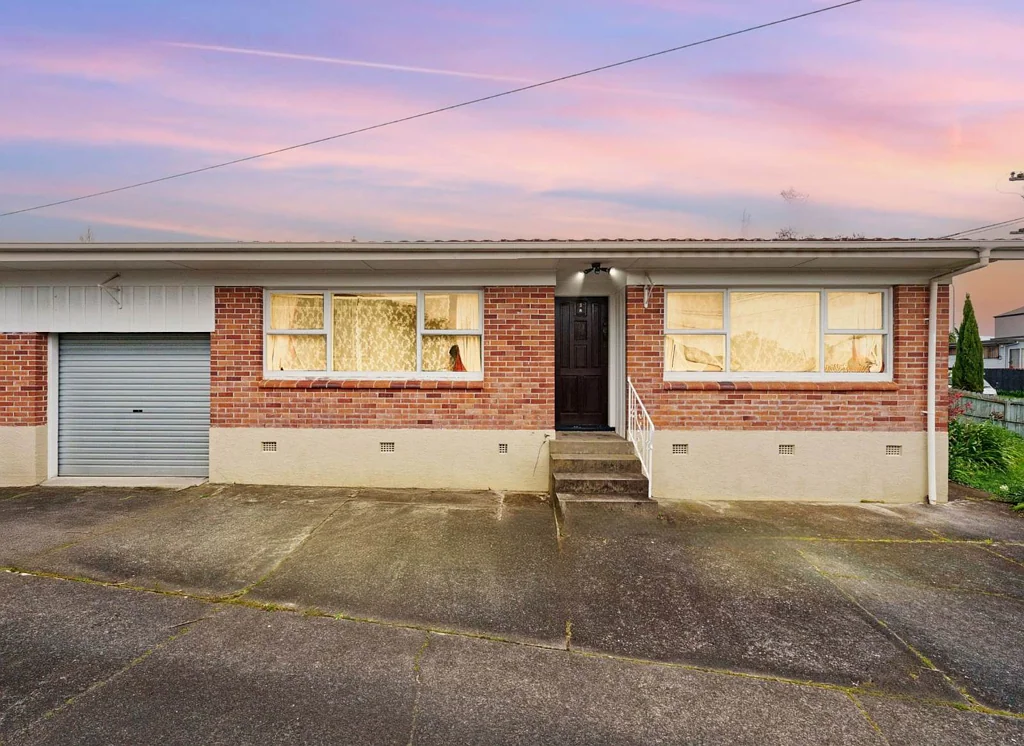 Howick 2 Bedroom Solid Brick & Tile with Untapped Potential