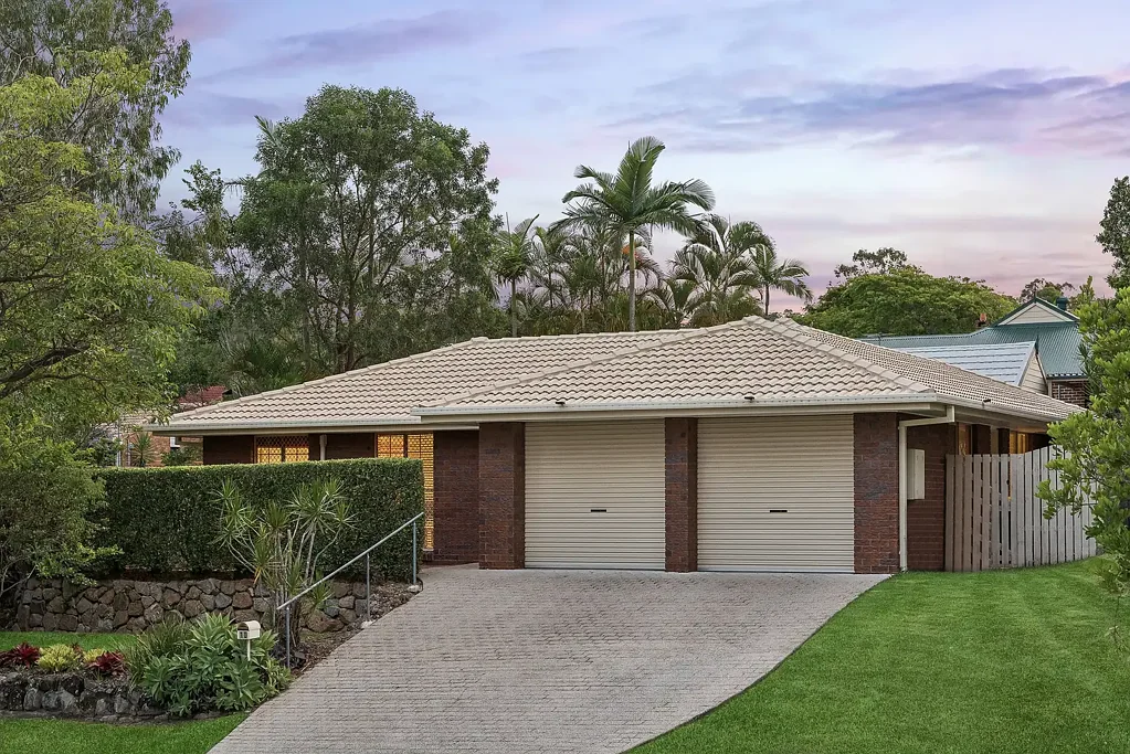10 Glenlea Street, Keperra, QLD 4054