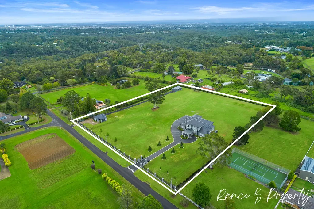 Kenthurst 7غرفة نوم LUXURY ESTATE IN KENTHURST'S MOST PRESTIGIOUS STREET