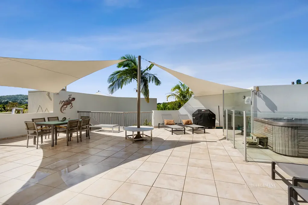 Noosaville 3房  Sky-High Style in the Heart of Noosa