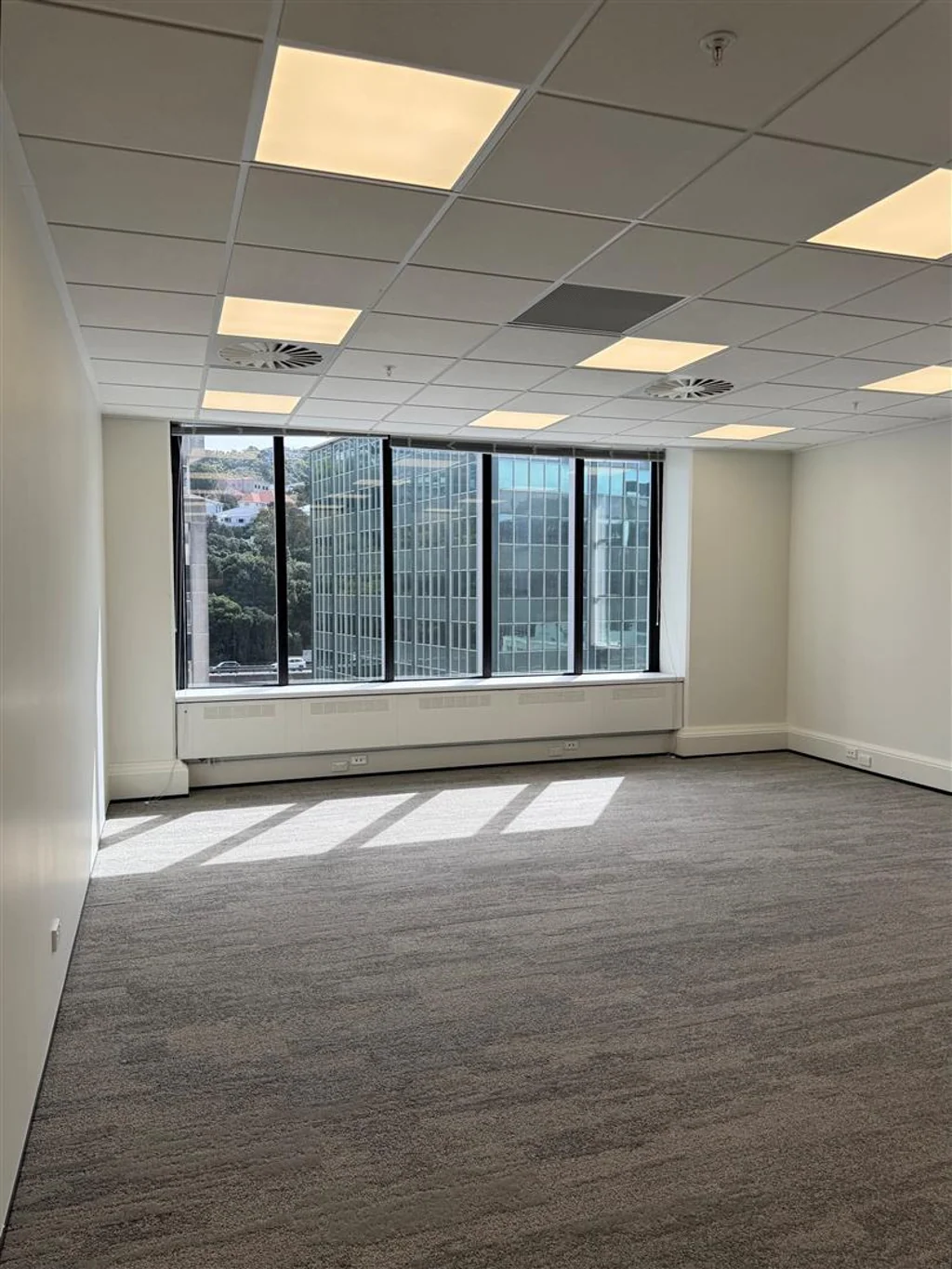 Wellington Central Smart Office Solution with Functional Layout