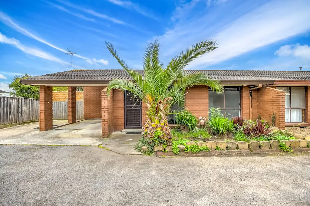 1/18 Collins Street, Traralgon, VIC 3844