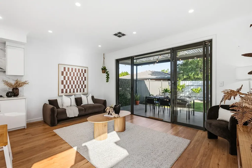South Plympton 3બેડરૂમ Contemporary Torrens Title Living in the Heart of South Plympton