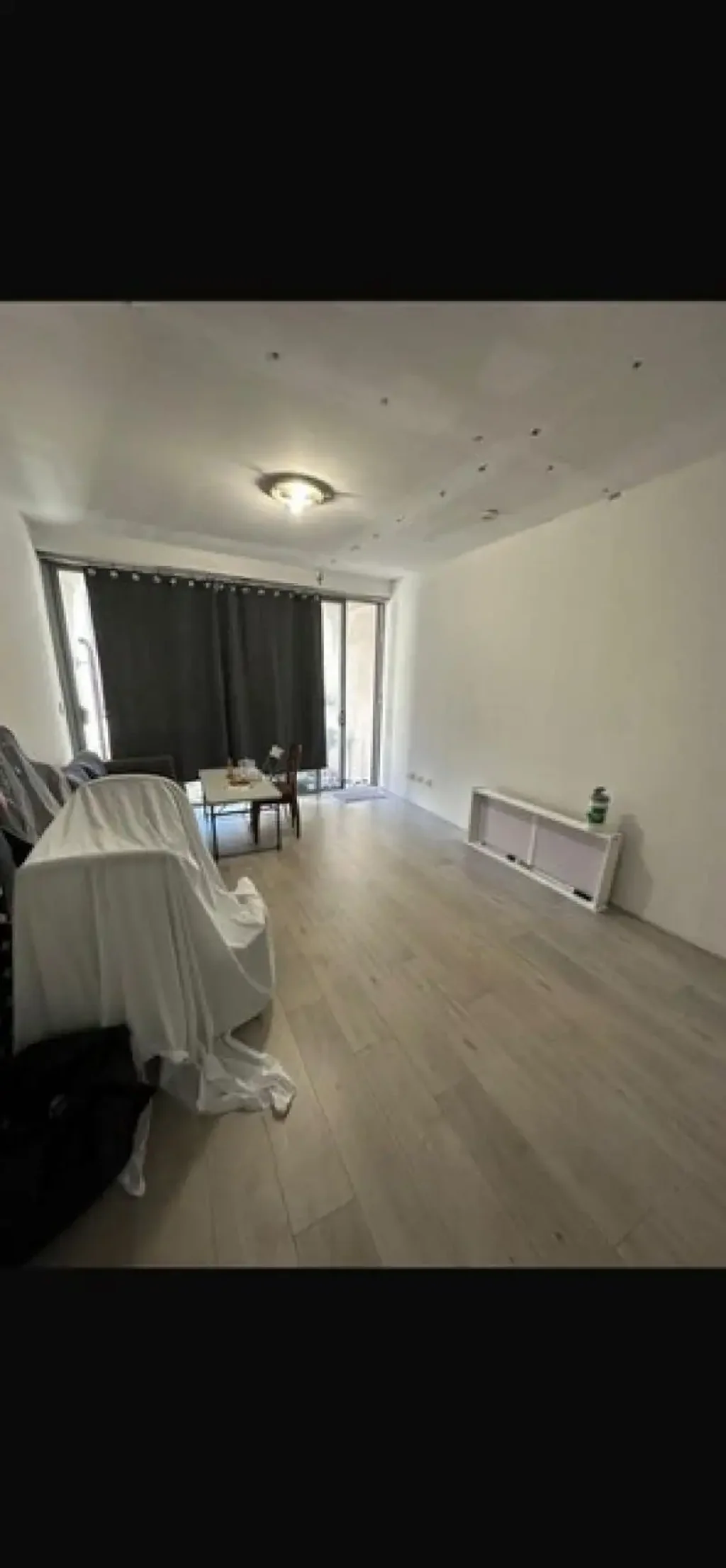 Sydney City (1 bed + Enclosed Study with Door) Oversized Central Station