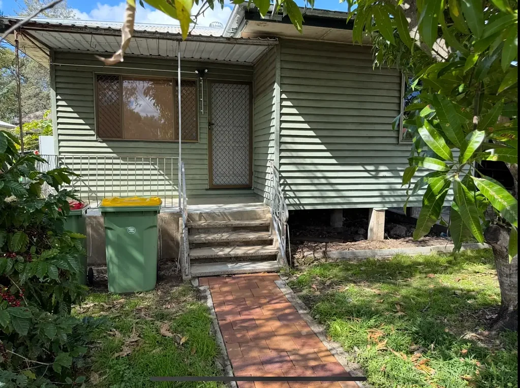 Raceview 3 Bedroom Generous sized block in a prime location with side access!