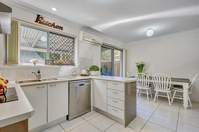 46 Preston Road, Wynnum West, QLD 4178, 3 slaapkamers, 2 badkamers, Townhouse