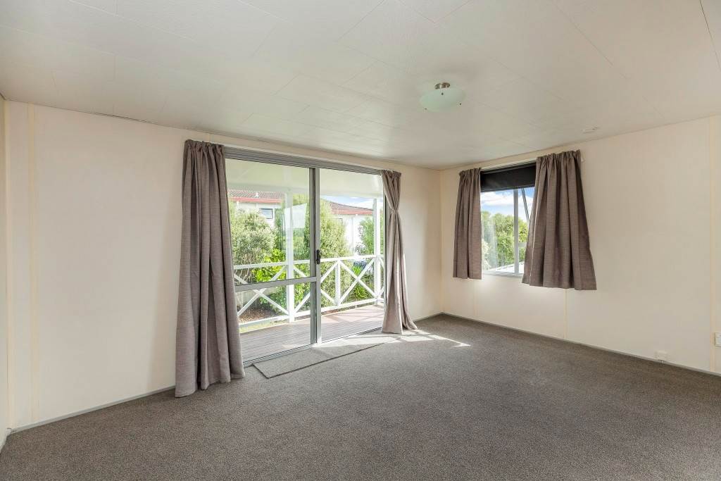 2/26 Barbados Drive, Unsworth Heights, Auckland - North Shore, 3 rūma, 1 rūma horoi, House