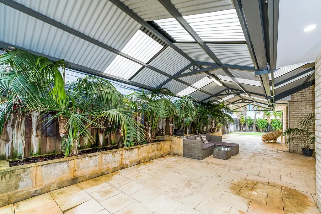 Ellenbrook 3 Bedroom SPACIOUS FAMILY HOME WITH HUGE OUTDOOR ENTERTAINING + DRIVE THRU  ACCESS!