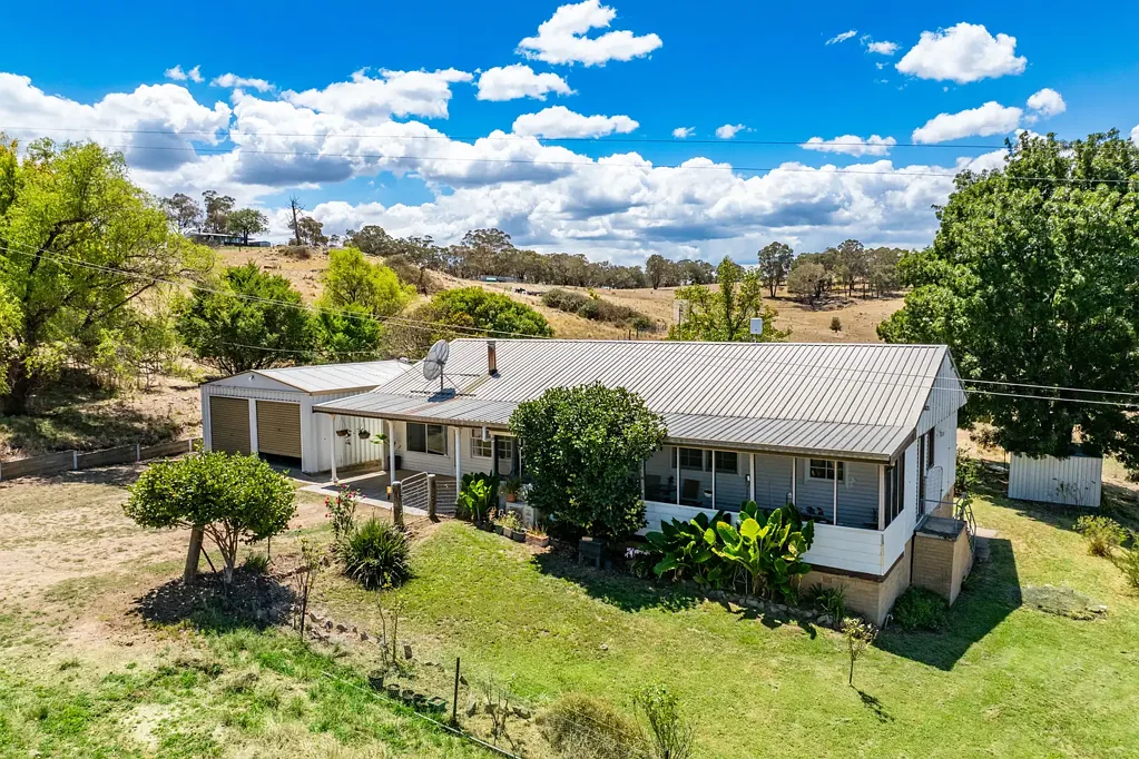 Woodstock Picturesque 20.7 acres with Wyangala Waters views