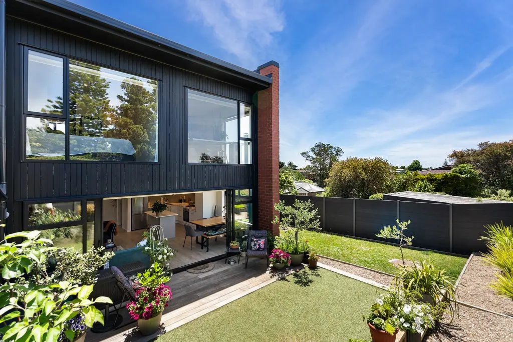 16F Cradock Street, Avondale, Auckland City, Auckland