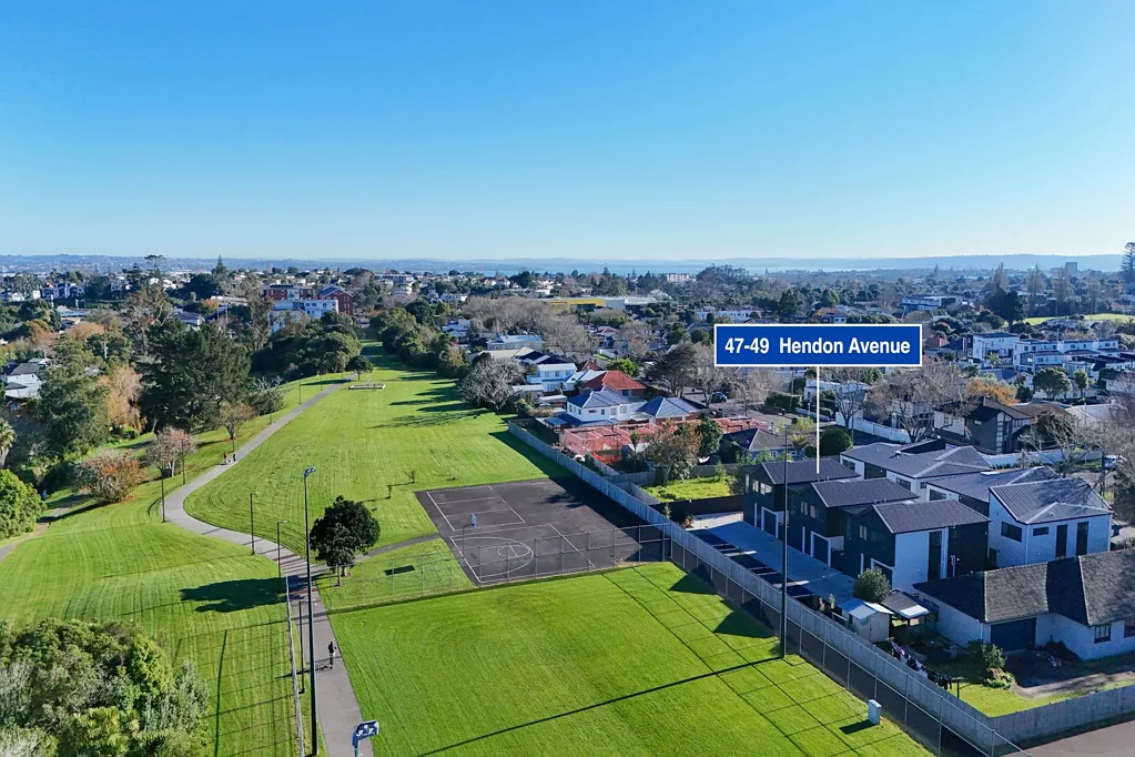 Mount Albert 3Kwarto Parkside Living in a Prime Mt Albert Location