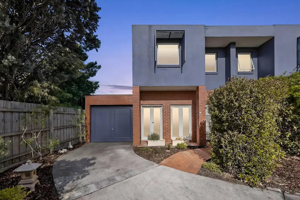 3/16 Graham Place, Box Hill, VIC 3128