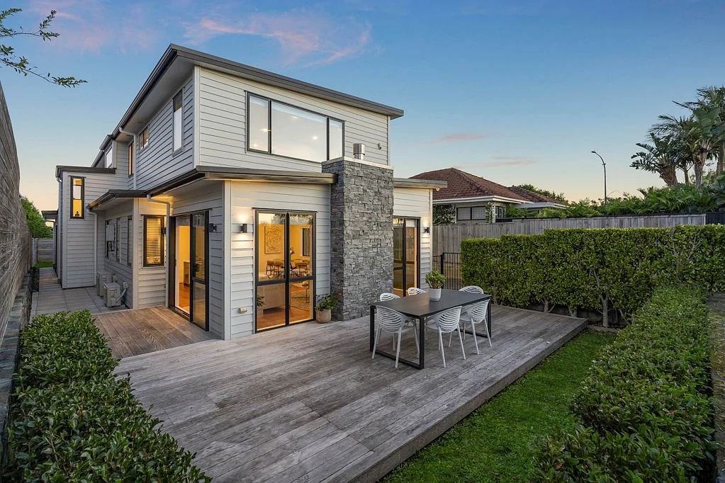 Grey Lynn 4 Bedroom Executive Family Living in the Heart of Grey Lynn