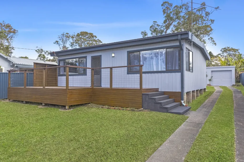 130 Panorama Avenue, Charmhaven, NSW 2263
