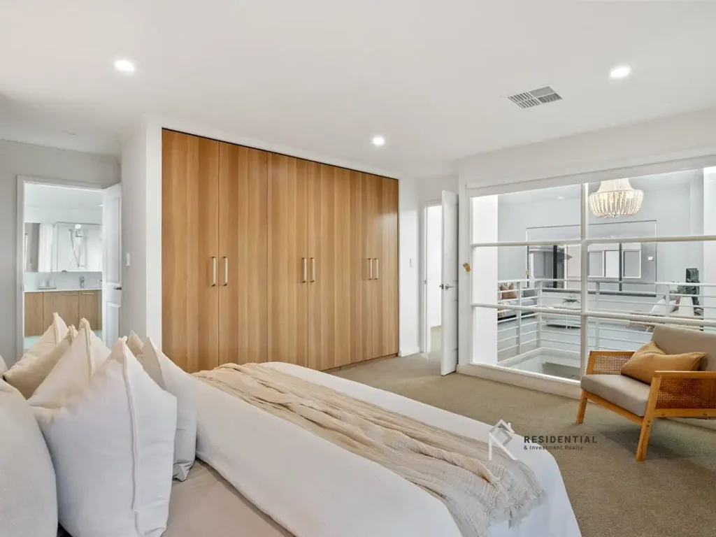 Innaloo 4房  Stylish Parkside Living - Choice of 3!