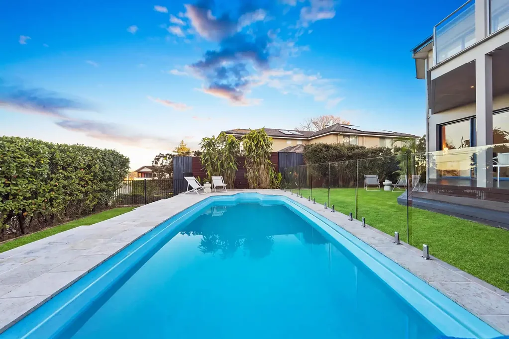 Killarney Heights 6બેડરૂમ A Quiet Sanctuary with Stunning Water Views