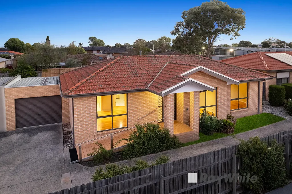 Dandenong 2 Bedroom Downsize, Invest, or Start Fresh