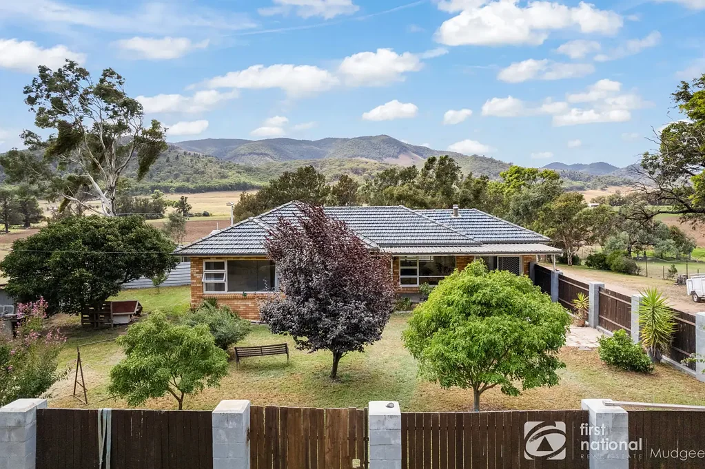Mudgee MULLAMUDDY FARMHOUSE - A GREAT PLACE TO LIVE