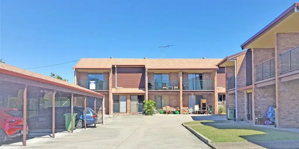 Logan Central 2침실 Coming Soon! Low-Maintenance Townhouse FOR SALE