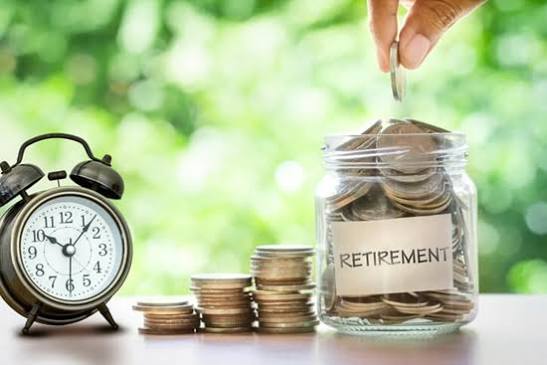首付还差两万？提前动退休金的人，43%说后悔