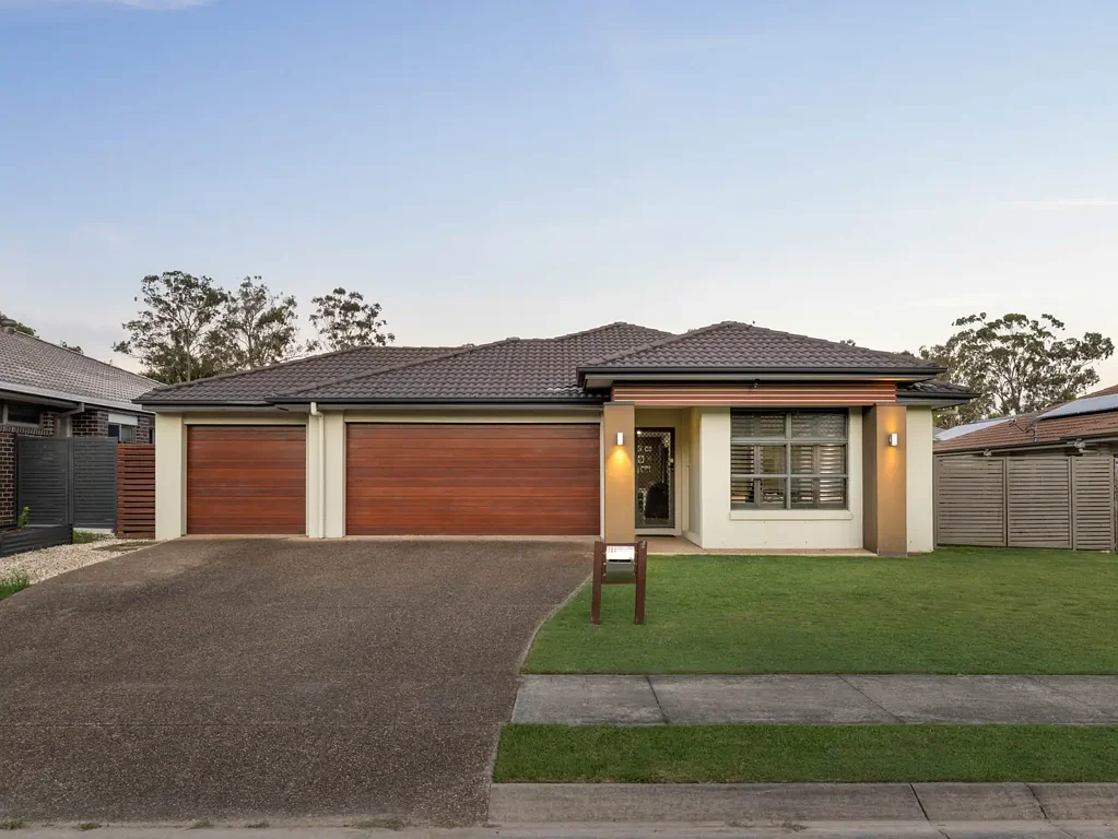 5 Dunne Street, Augustine Heights, QLD 4300