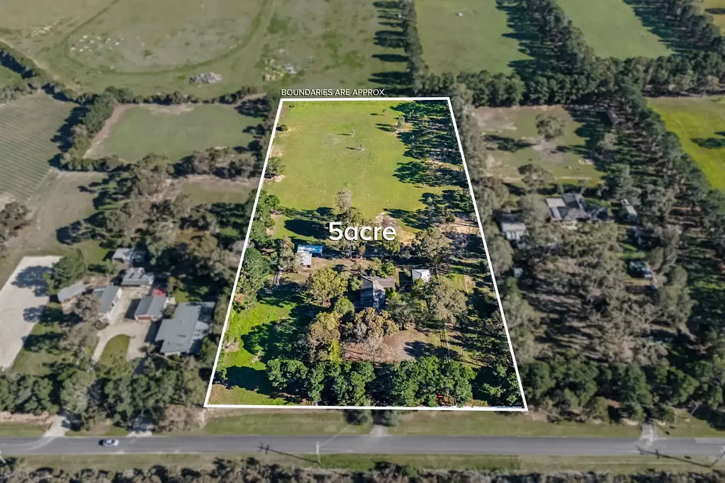 Little River 5 Slaapkamer A 5-Acres Rural Lifestyle Opportunity with Endless Potential!