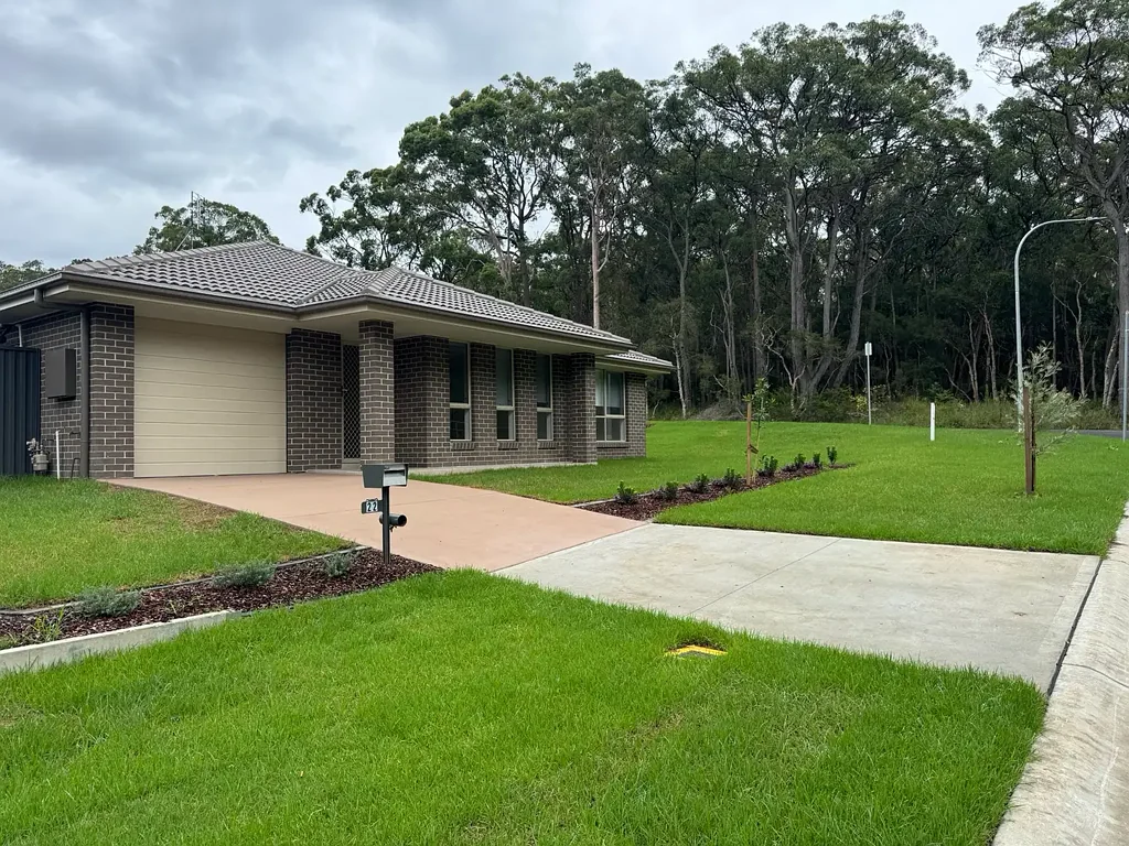 Brand New 3 Bedroom Duplex in Warnervale - Beautiful Nature Outlook