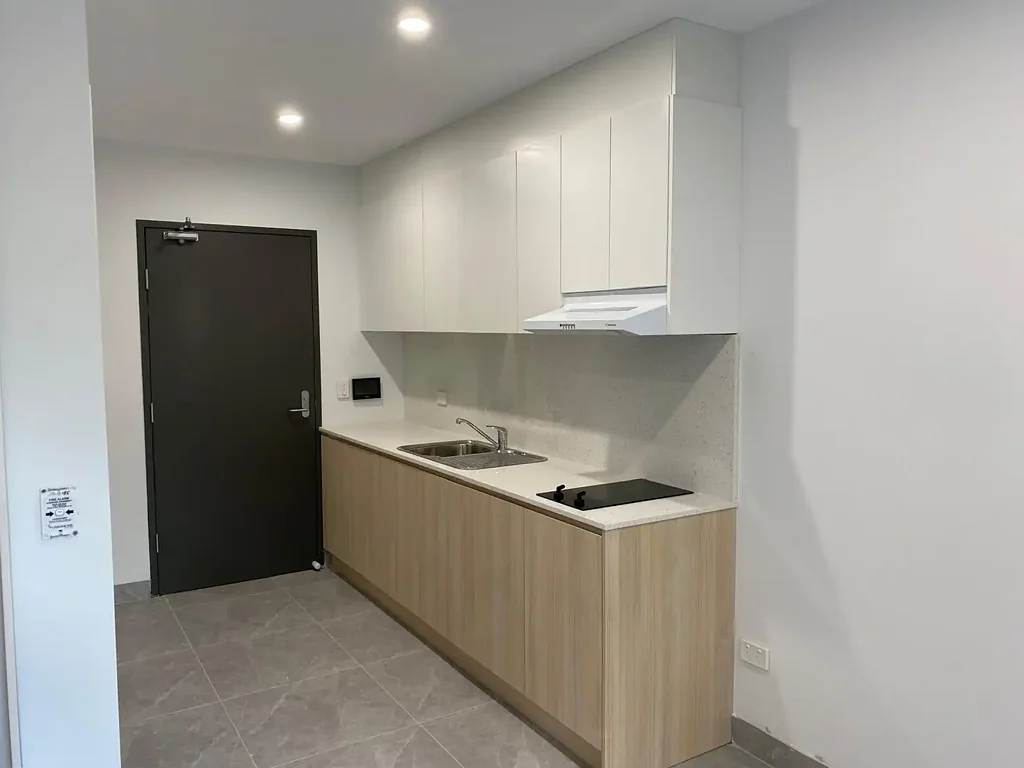 Ultra Modern Aparment in Quiet Location Close to Railway Station