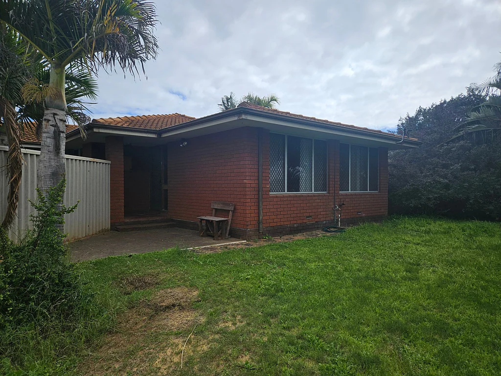 26 Compton Street, Rangeway, WA 6530