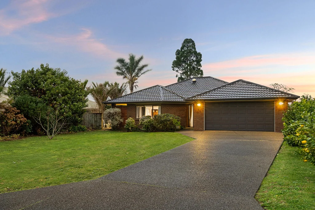 Pukekohe 3房  Reserve Outlook, Hill School Zone