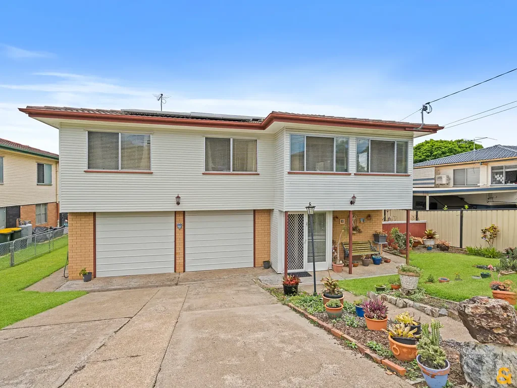 Wynnum West 3ਬੈੱਡਰੂਮ Versatile Bayside Living with Huge Deck and Beautiful Gardens