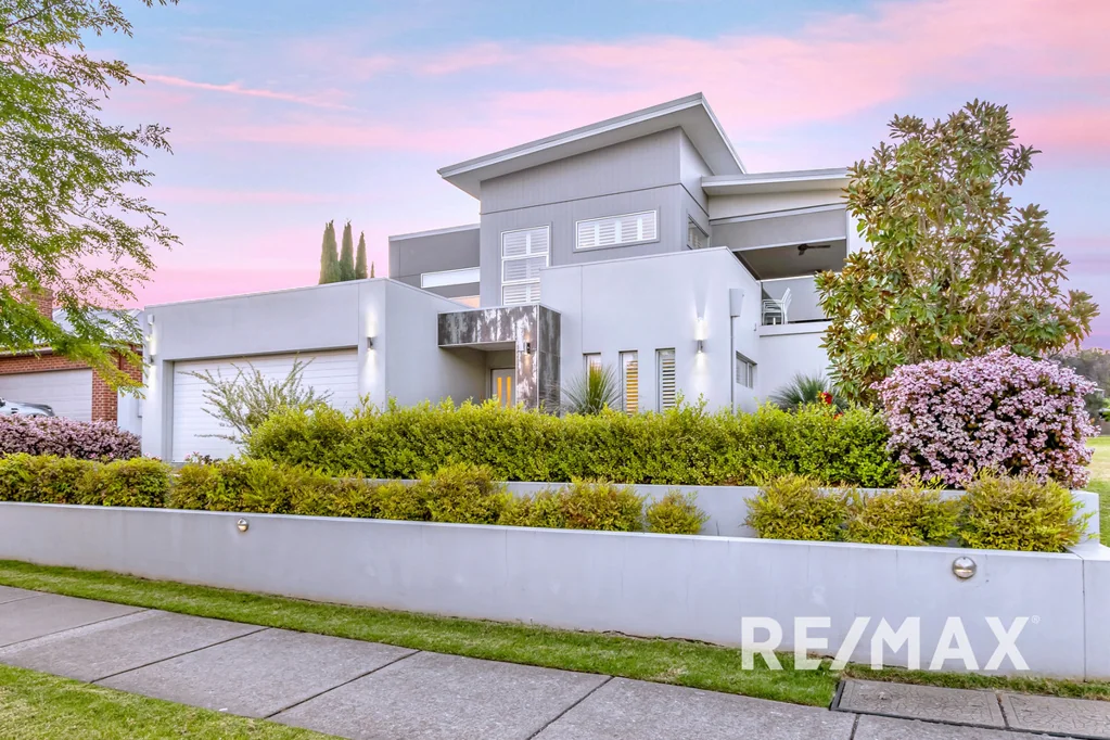 1/74 Stirling Boulevard, Tatton, NSW 2650