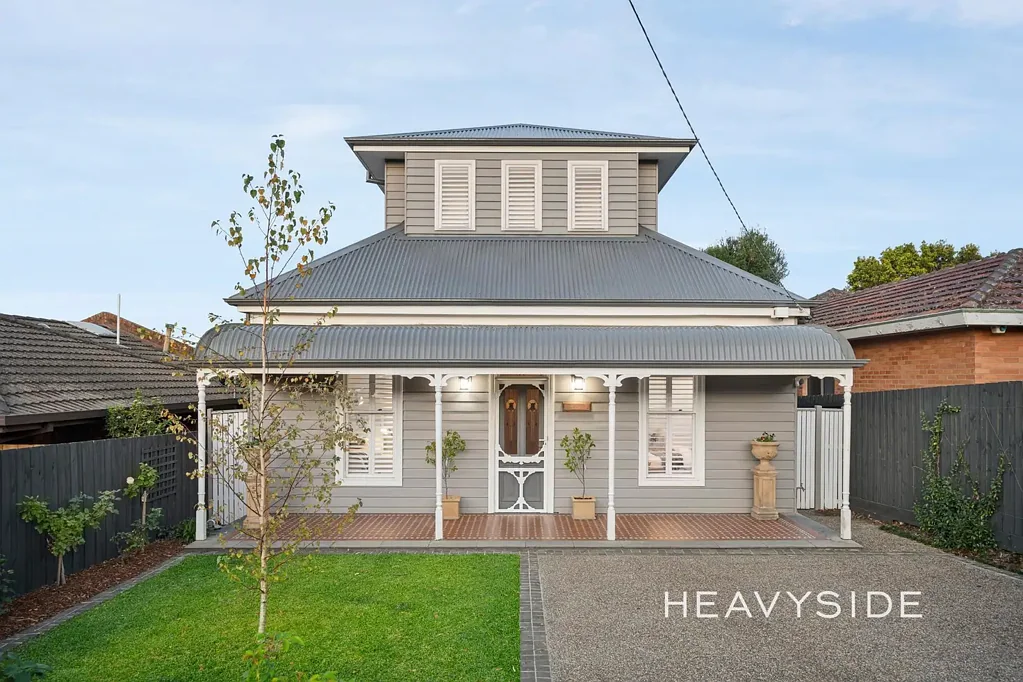 Kew 4房  Circa 1900 Victorian Beauty Superbly Extended and Renovated