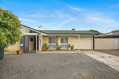 Rockingham 3房  PRICE REDUCED MUST SELL