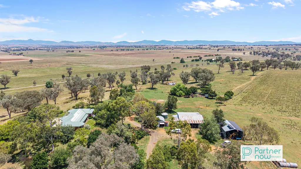 Tamworth  Rural Retreat with Panoramic Views