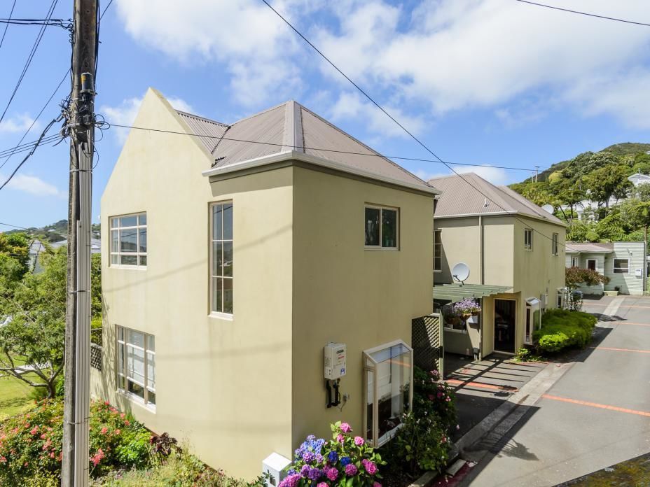 2/13 Henderson Street, Karori, Wellington, 2 phòng ngủ, 1 phòng tắm