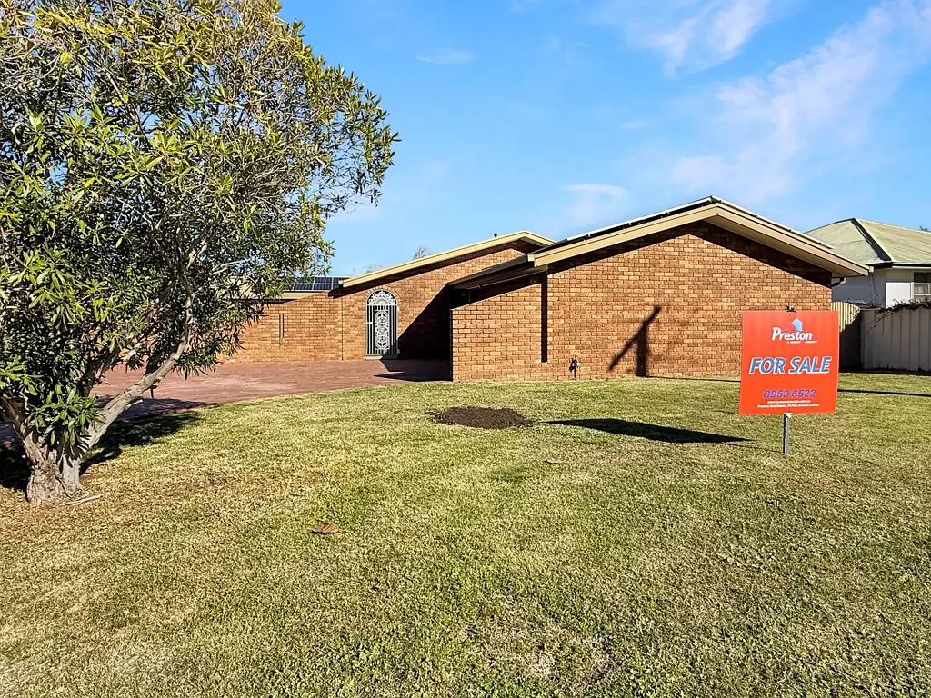Narrandera 4房  SPACIOUS FAMILY LIVING