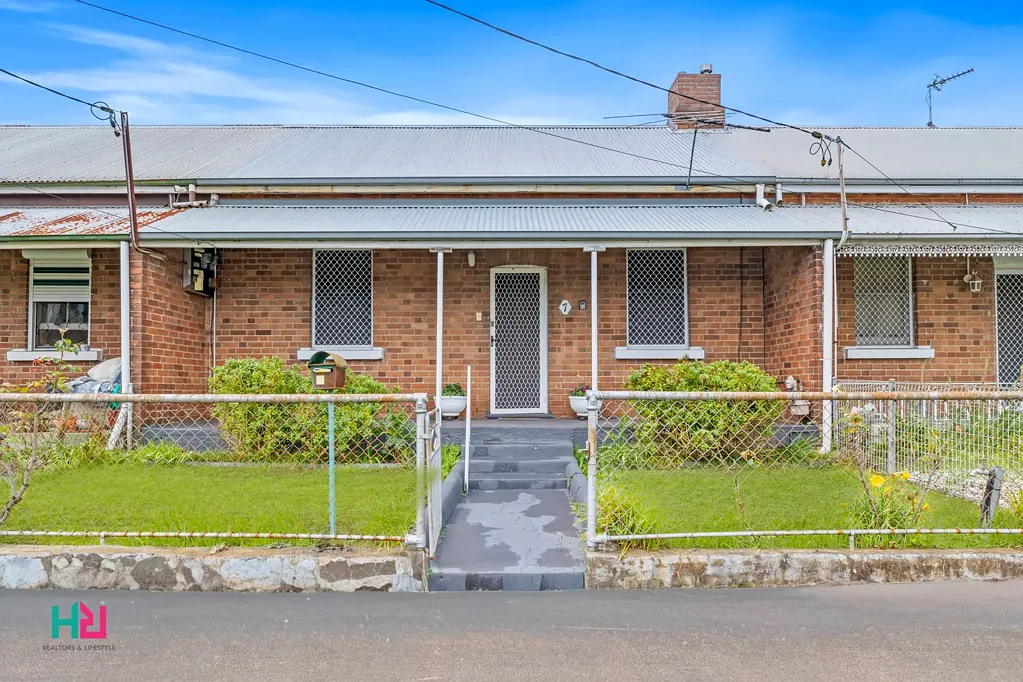 Lithgow 2房  Freshly Updated Terrace in the Heart of Town