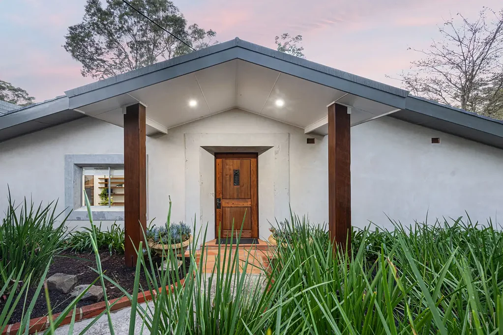 1a Lurnea Crescent, Valentine, NSW 2280