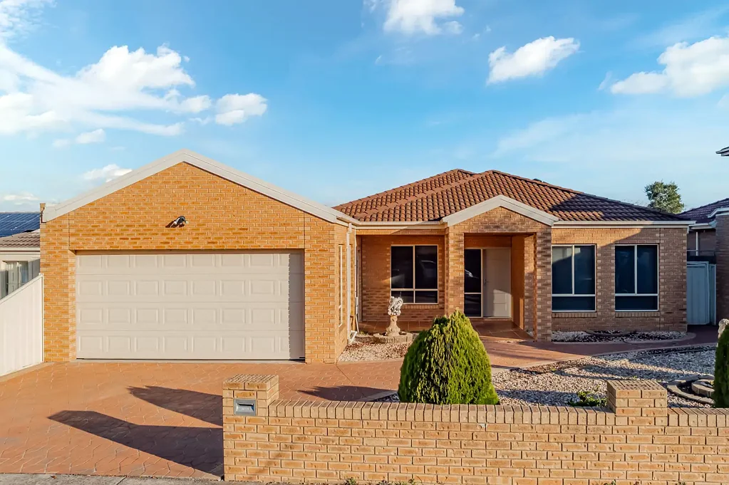 Roxburgh Park 4ห้องนอน Desirable Family Home!