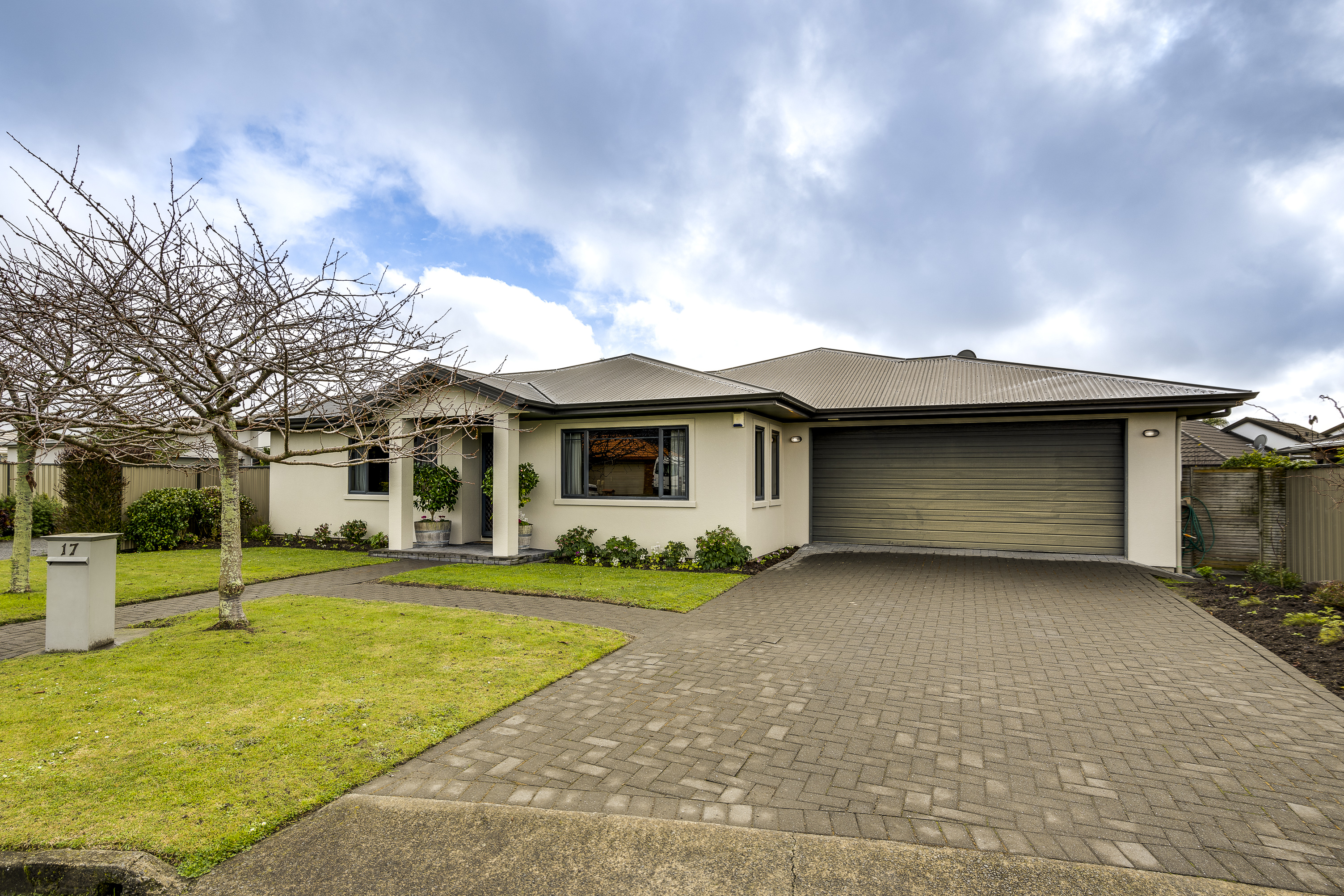 17 Newbury Place, Taradale, Napier, 5 Kuwarto, 0 Banyo, House